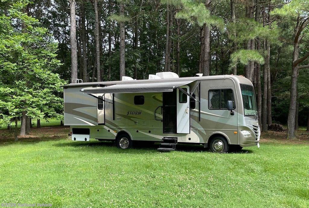 Used 2015 Fleetwood Storm 30L available in Fayetteville, Arkansas