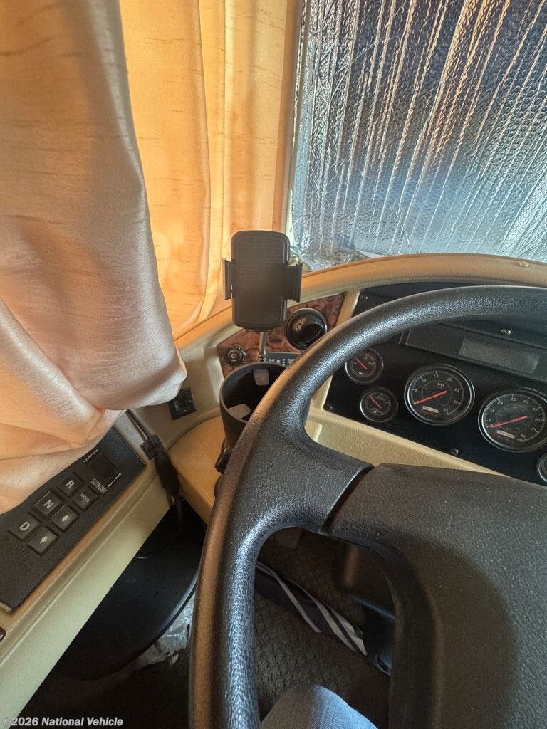 2009 Discovery 40X by Fleetwood from National Vehicle in Cumming, Georgia