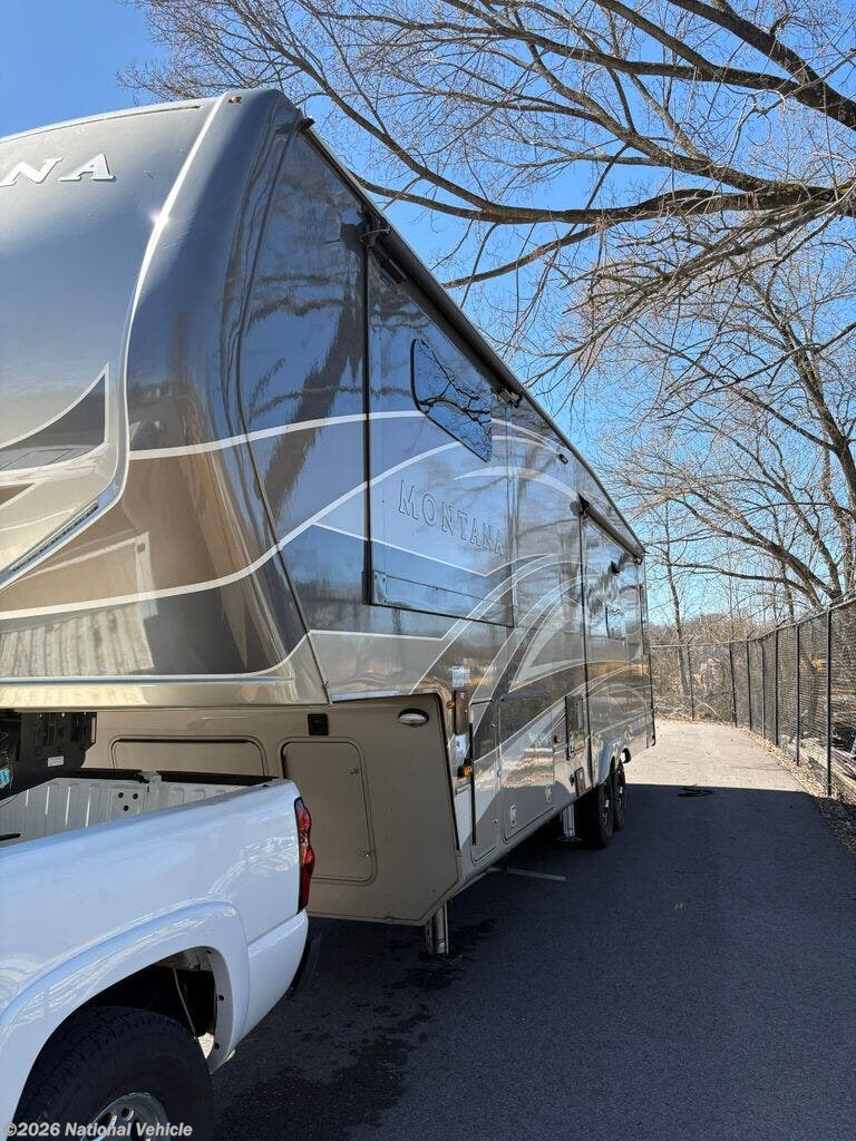 2020 Keystone Montana Legacy Edition 3121RL - Used Fifth Wheel For Sale by National Vehicle in Collierville, Tennessee