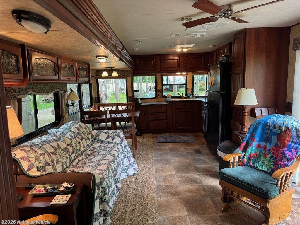 2012 Salem Estate Villa 394FKDS by Forest River from National Vehicle in Lyndon Station, Wisconsin