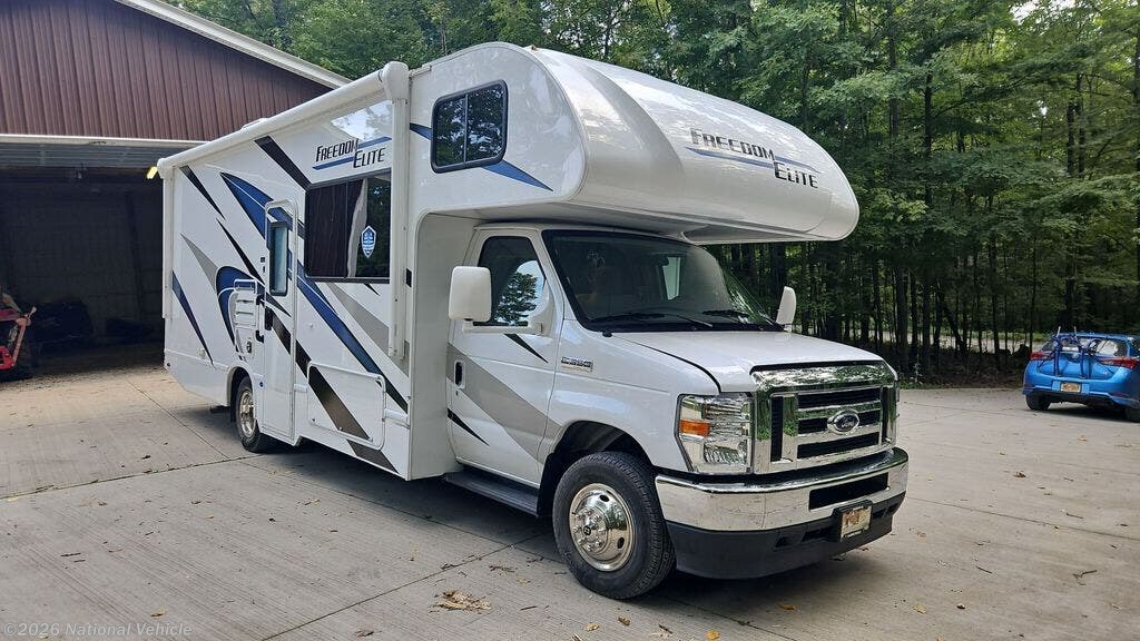 2022 Thor Motor Coach Freedom Elite 26HE - Used Class C For Sale by National Vehicle in Sayre, Pennsylvania