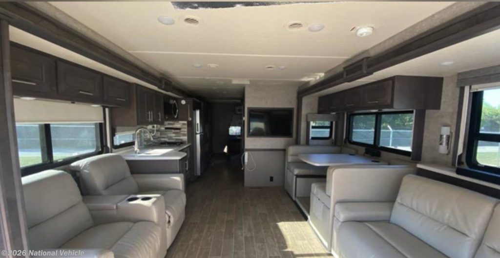 Used 2021 Thor Motor Coach Miramar 35.2 available in Bella Vista, Arkansas