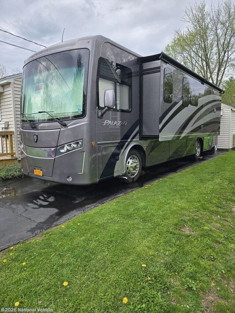 2019 Thor Motor Coach Palazzo 33.2 - Used Class A For Sale by National Vehicle in Mattydale, New York