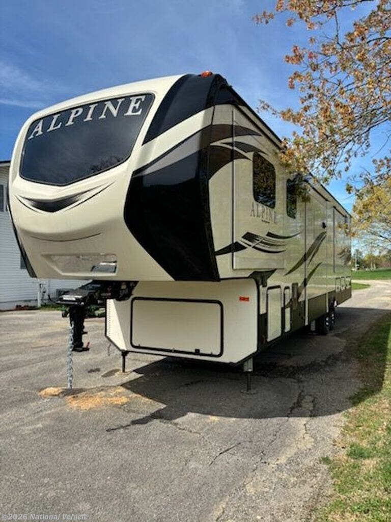 2020 Keystone Alpine 3701FL - Used Fifth Wheel For Sale by National Vehicle in Cleveland, Tennessee