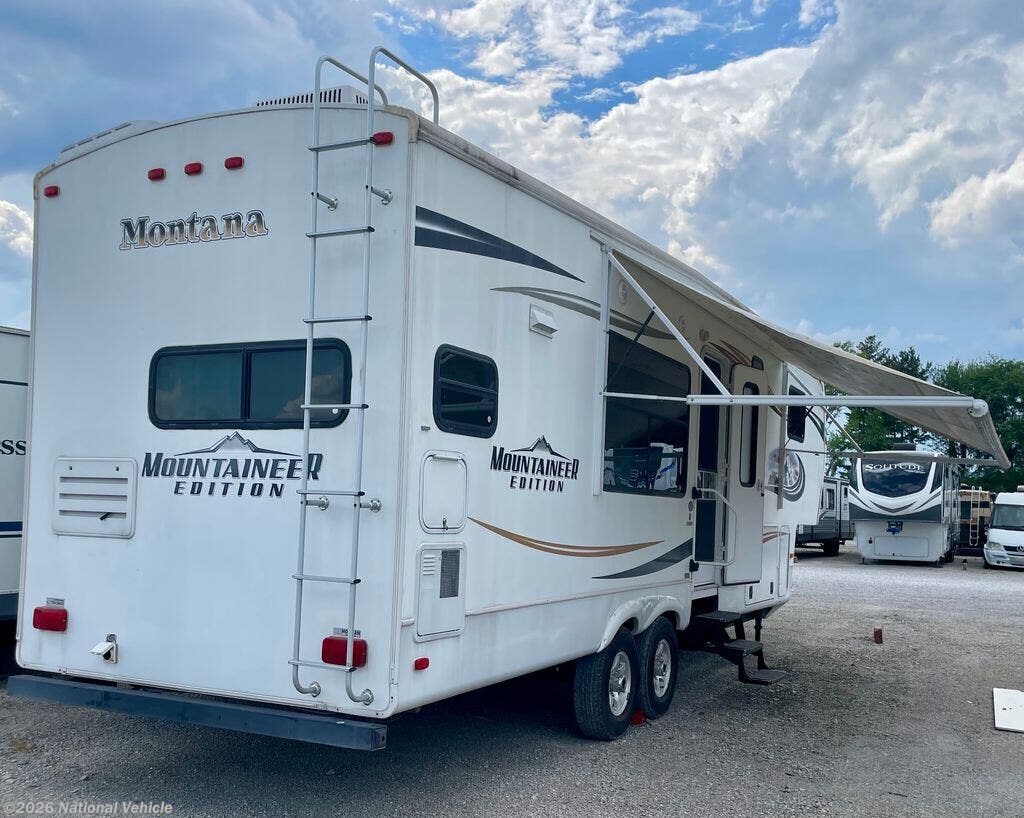 2013 Keystone Montana Mountaineer 295RKD - Used Fifth Wheel For Sale by National Vehicle in Millford, Ohio