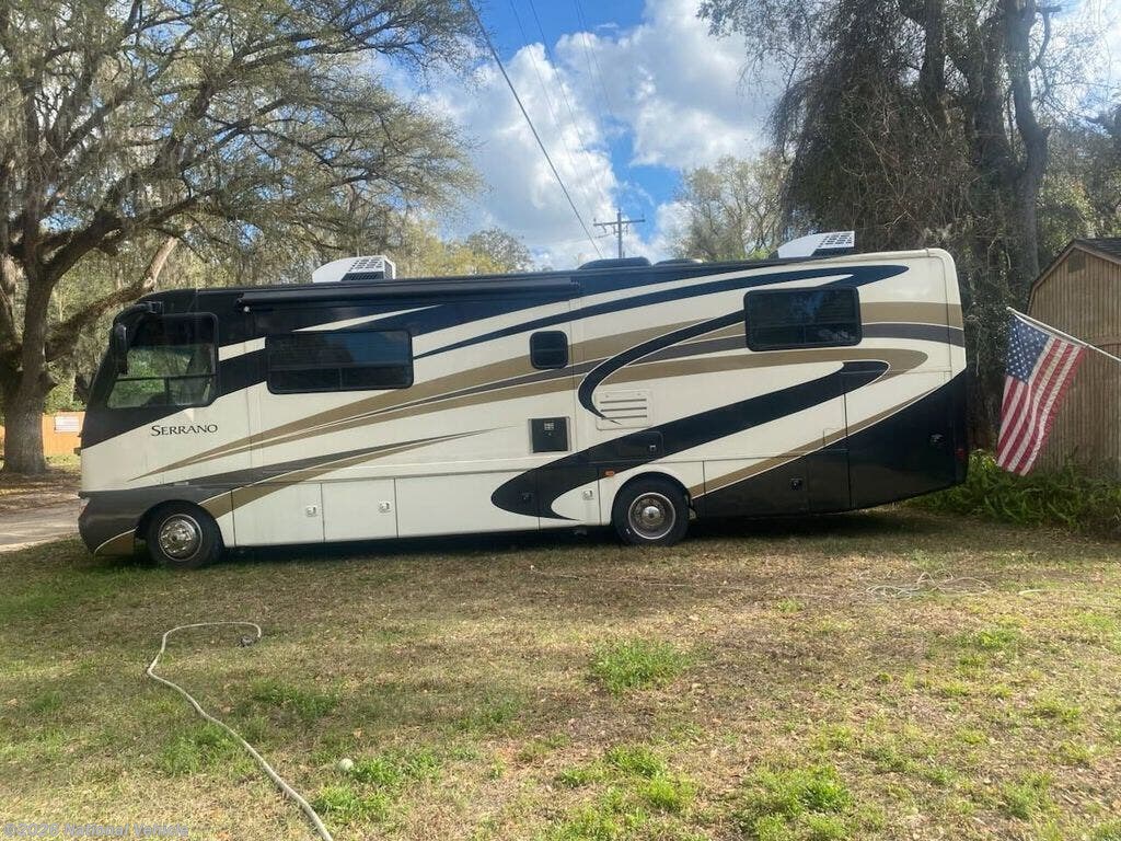 2011 Four Winds Serrano 31V - Used Class A For Sale by National Vehicle in Lady Lake, Florida