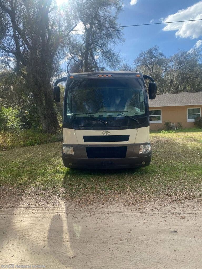 2011 Serrano 31V by Four Winds from National Vehicle in Lady Lake, Florida