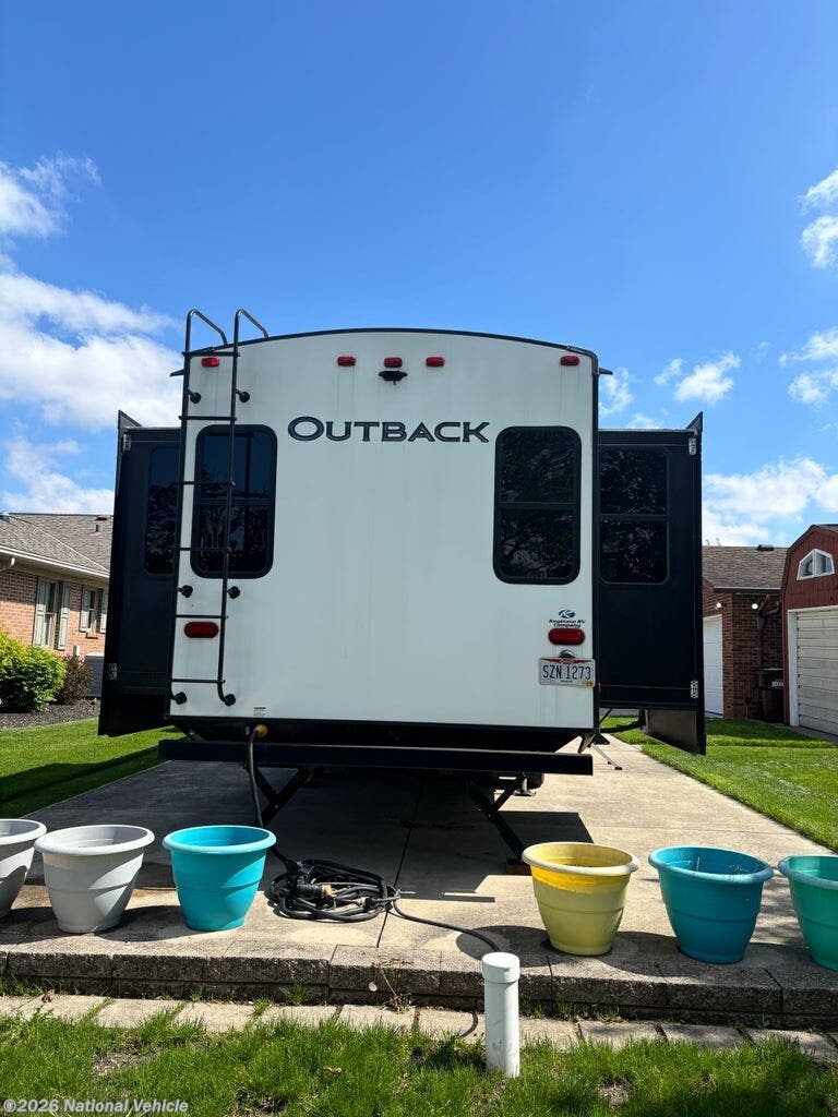 2020 Keystone Outback 341RD - Used Travel Trailer For Sale by National Vehicle in Tiffin, Ohio