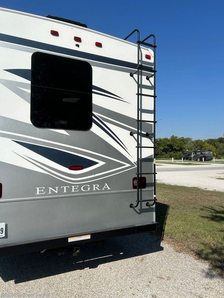 2024 Vision 29F by Entegra Coach from National Vehicle in Aubrey, Texas