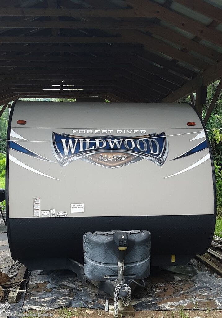 2016 Wildwood X-Lite 241QBXL by Forest River from National Vehicle in Blackwater, Virginia