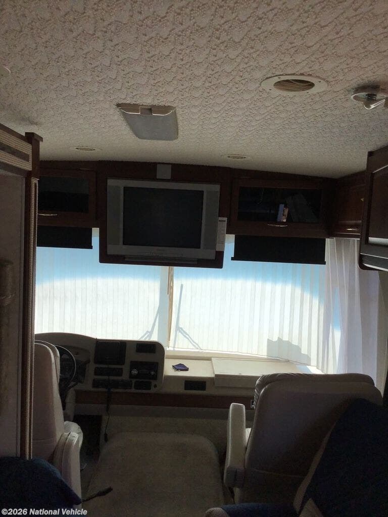 2004 Suncruiser 33V by Itasca from National Vehicle in Bakersfield, California