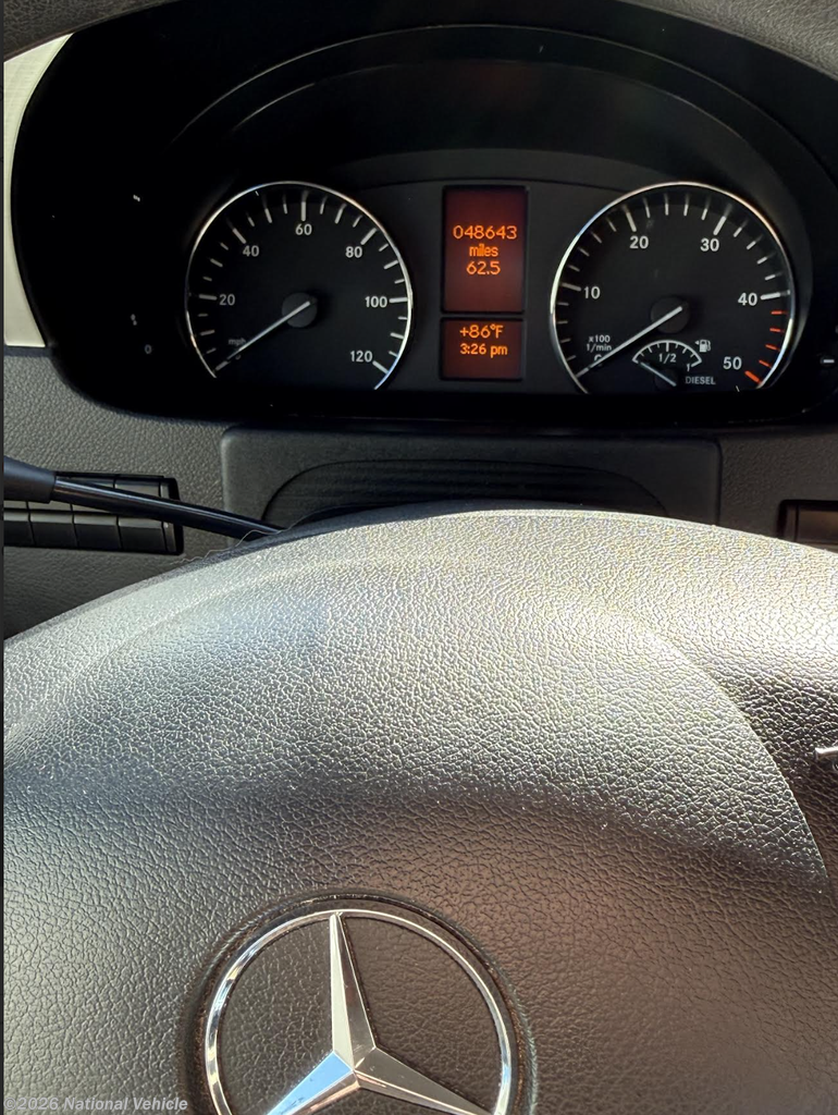 Used 2014 Leisure Travel Unity U24MB available in Tucson, Arizona