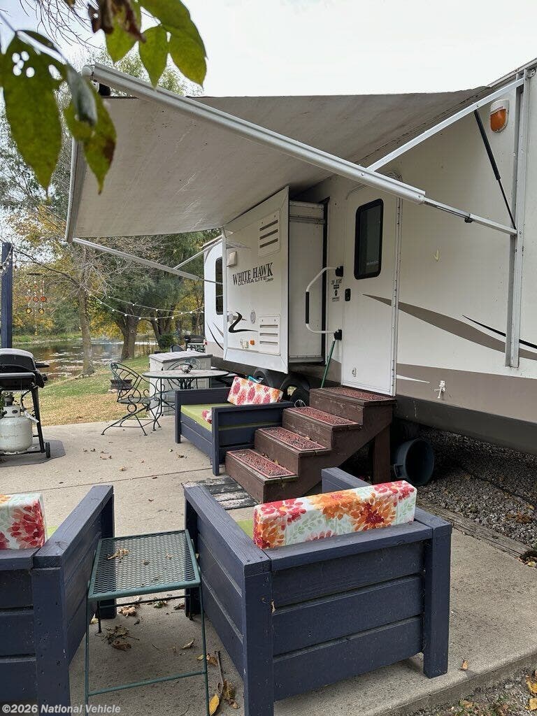 2013 White Hawk Ultra Lite 30DSRE by Jayco from National Vehicle in Mason City, Iowa