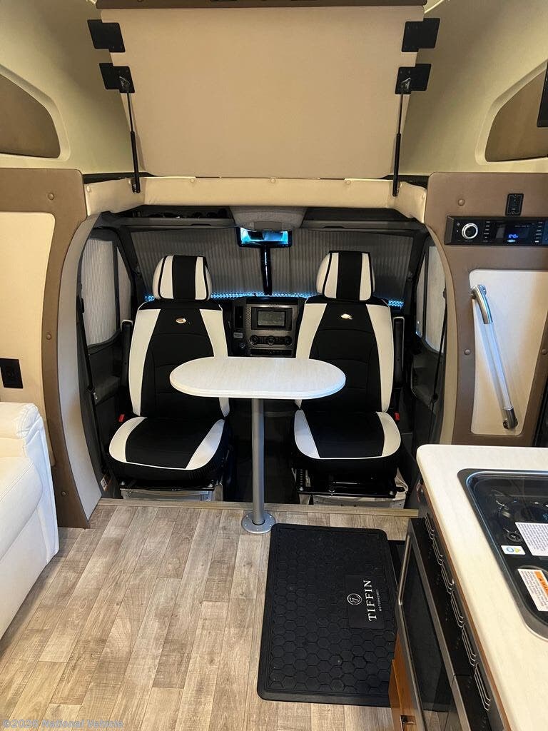 Used 2019 Tiffin Wayfarer 25QW available in Bartlett, Illinois