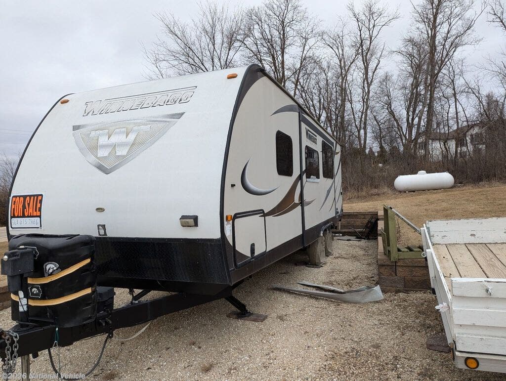 2014 Winnebago Ultralite 27RBDS - Used Travel Trailer For Sale by National Vehicle in Dyersville, Iowa