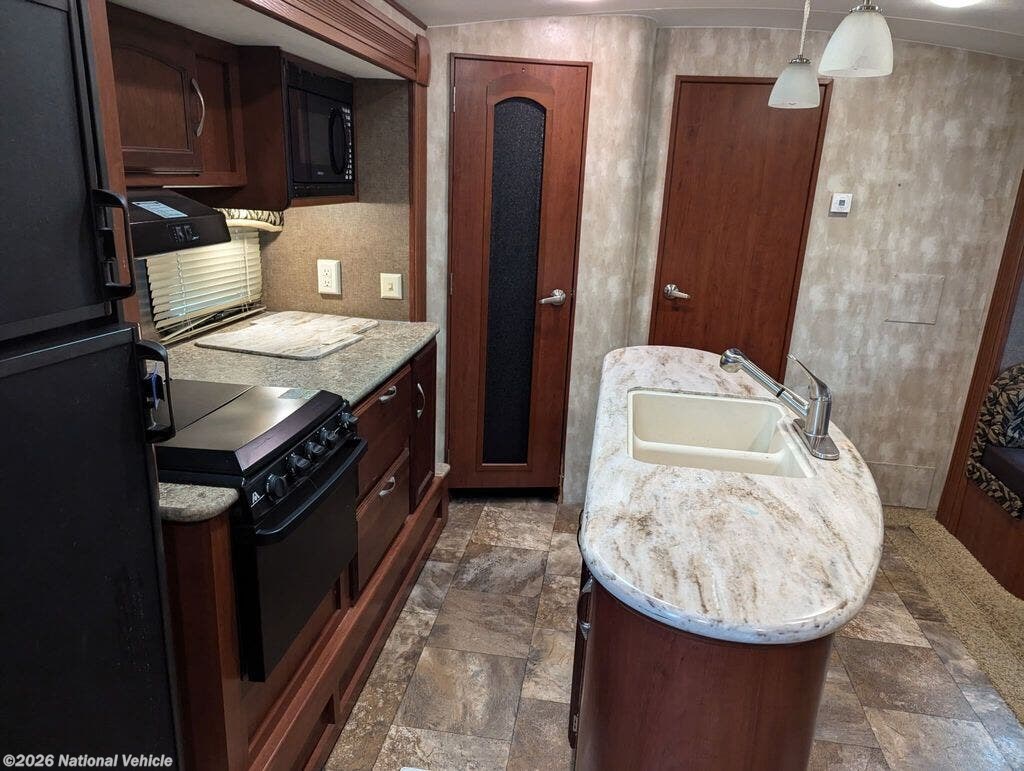 Used 2014 Winnebago Ultralite 27RBDS available in Dyersville, Iowa
