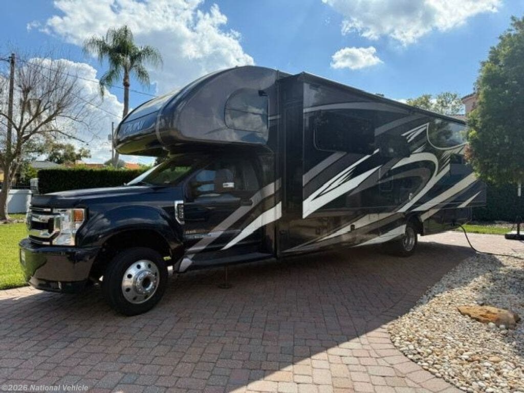 Used 2022 Thor Motor Coach Omni SV34 available in Winter Park, Florida