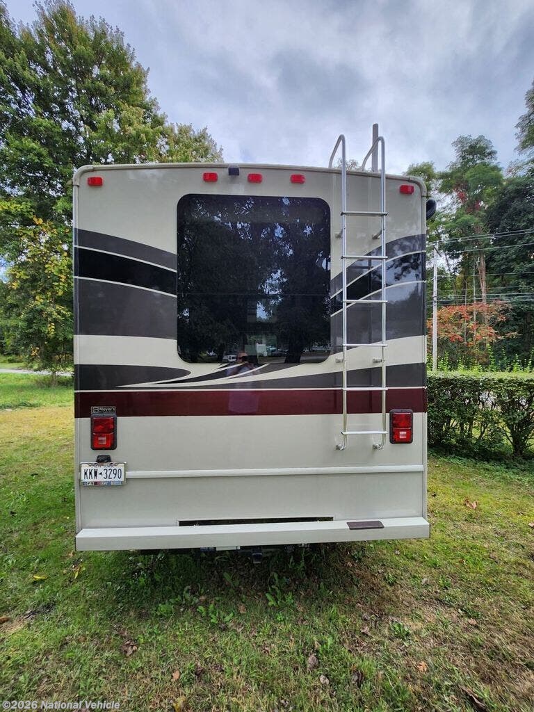 2017 Fleetwood Flair 31W - Used Class A For Sale by National Vehicle in Castleton-on-Hudson, New York