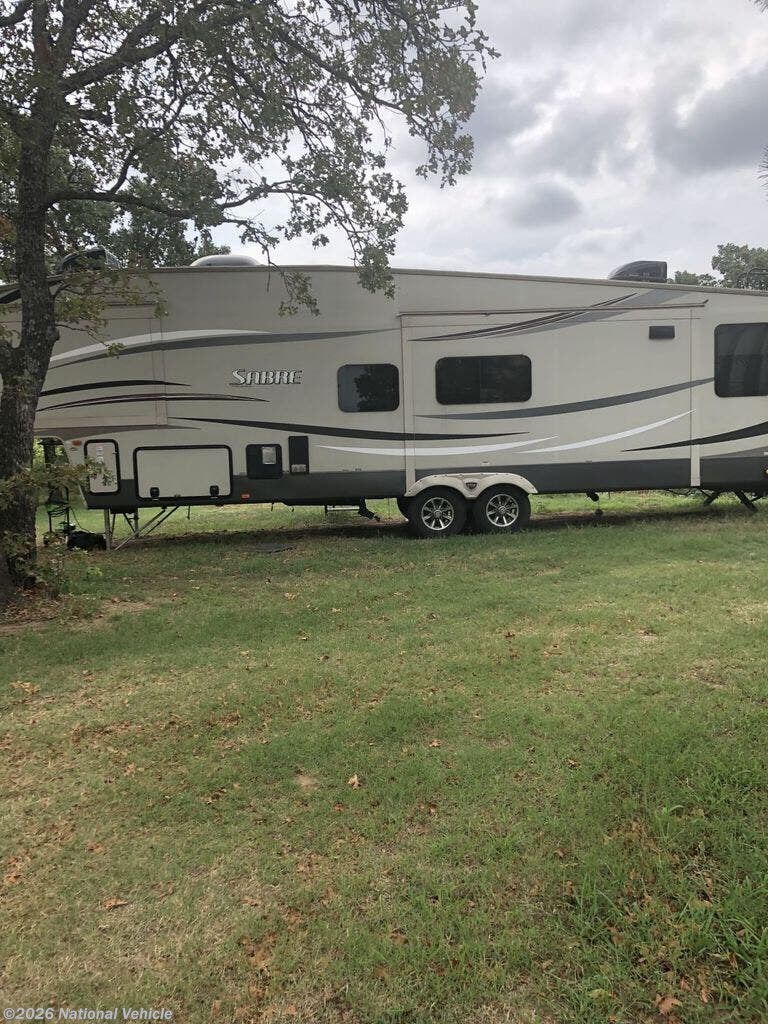2015 Palomino Sabre 34RDKS - Used Fifth Wheel For Sale by National Vehicle in Sapulpa, Oklahoma