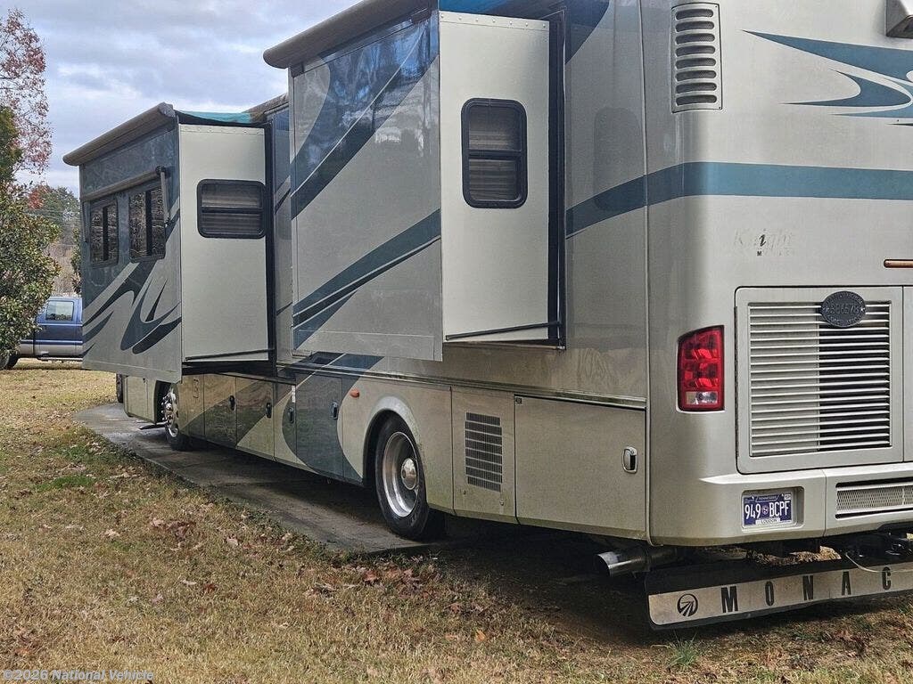 2006 Knight 38PDQ by Monaco RV from National Vehicle in Lenoir City, Tennessee