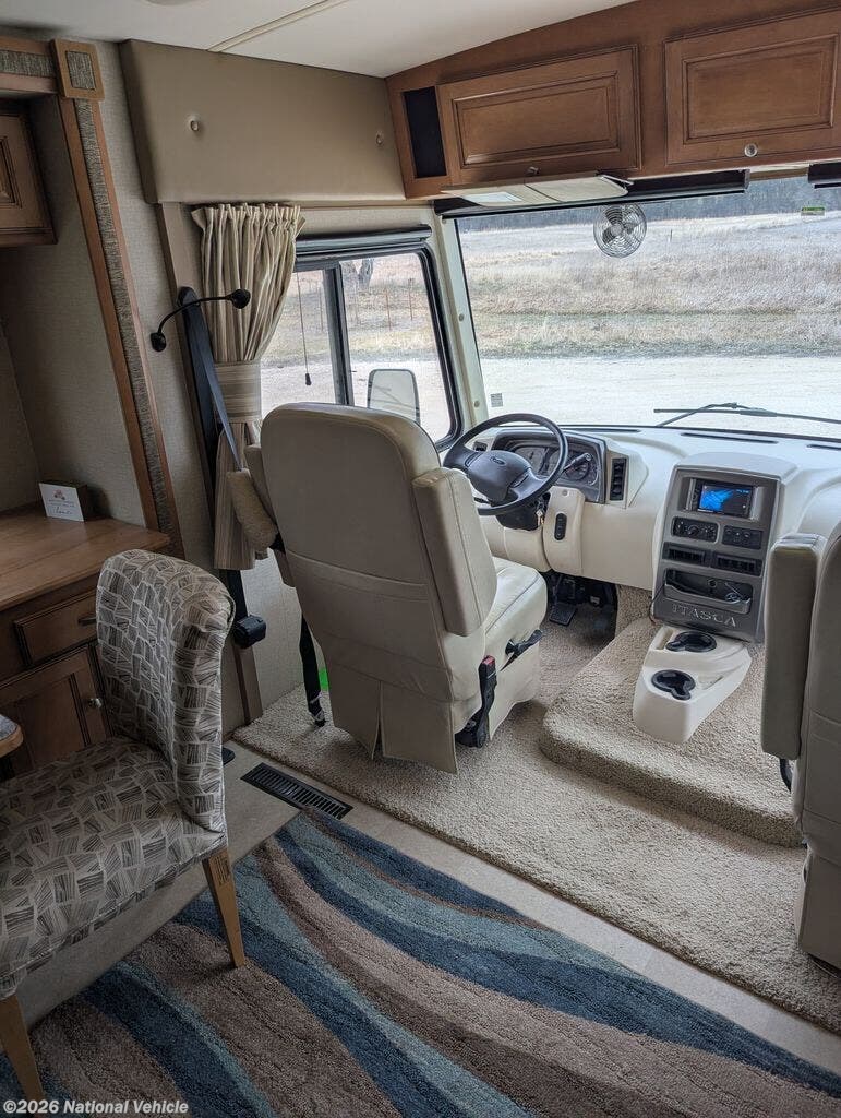 Used 2015 Itasca Sunstar 30T available in Osborne, Kansas