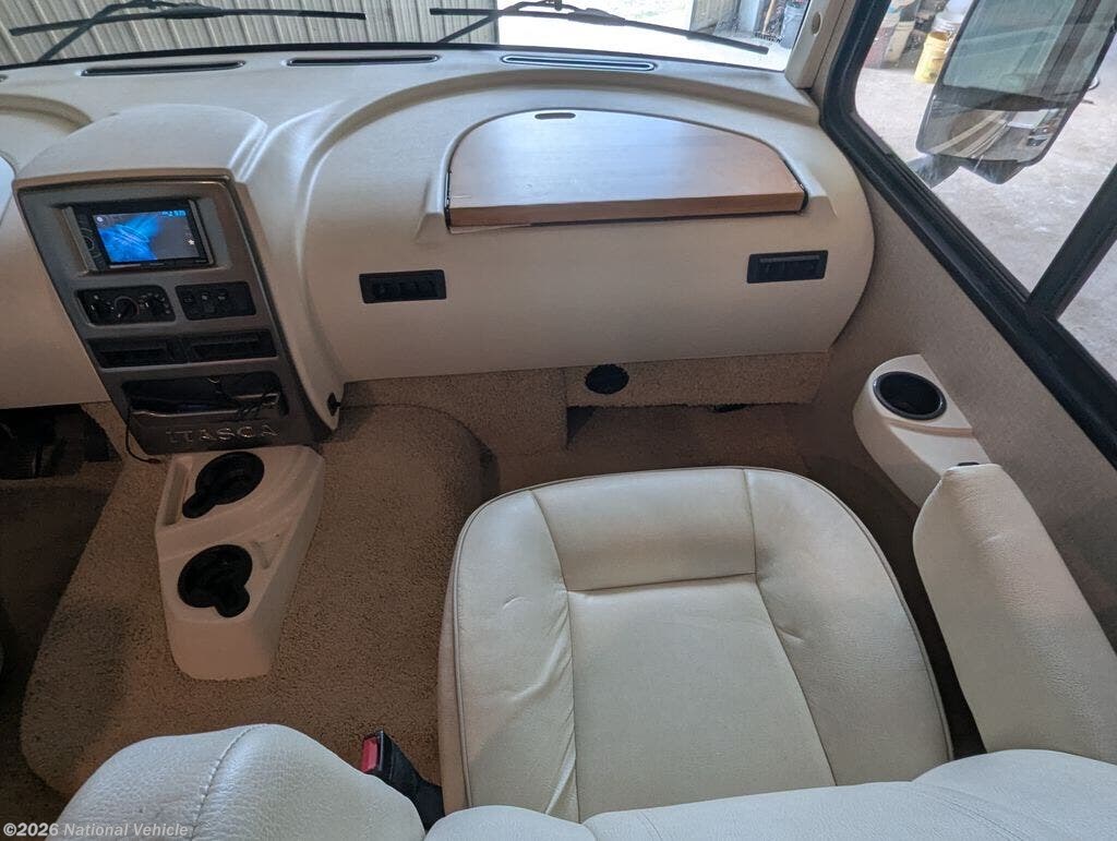 2015 Sunstar 30T by Itasca from National Vehicle in Osborne, Kansas