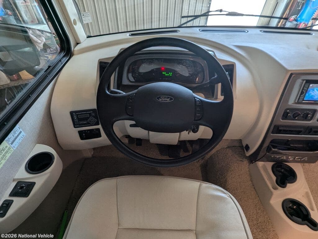 2015 Sunstar 30T by Itasca from National Vehicle in Osborne, Kansas