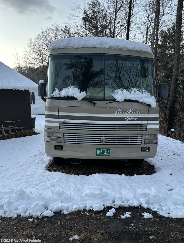 2000 Pace Arrow Vision 36B by Fleetwood from National Vehicle in Sharon, Vermont