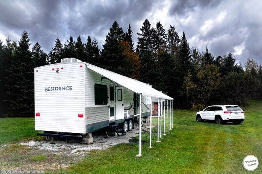 Used 2012 Keystone Residence Destination 403FK available in Cabot, Vermont