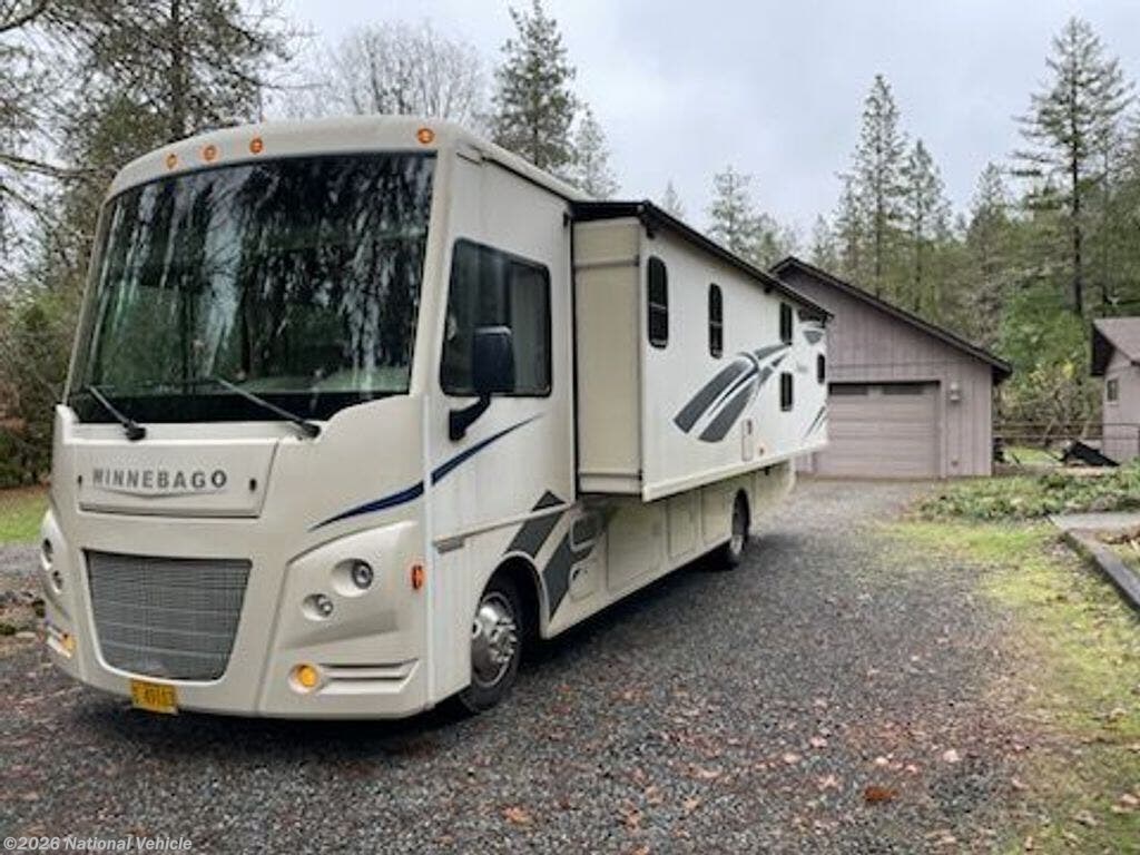 2018 Winnebago Sunstar 31BE - Used Class A For Sale by National Vehicle in Grants Pass, Oregon