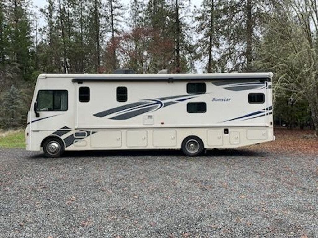 2018 Sunstar 31BE by Winnebago from National Vehicle in Grants Pass, Oregon