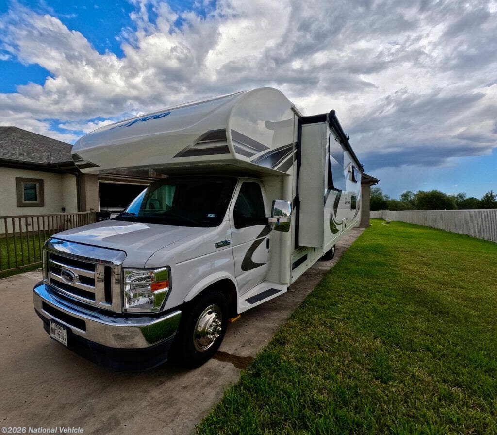 2021 Jayco Greyhawk 31F - Used Class C For Sale by National Vehicle in Robstown, Texas