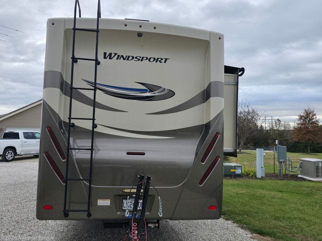 2019 Windsport 35M by Thor Motor Coach from National Vehicle in New Bloomfield, Missouri