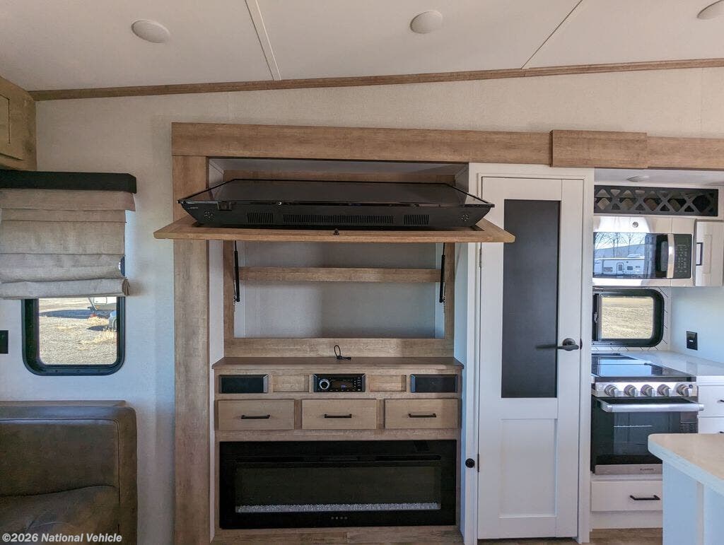 Used 2022 Keystone Arcadia 3660RL available in Avon Park, Florida