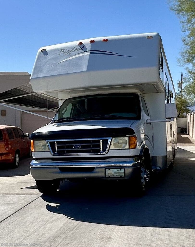 2004 Bigfoot Motorhomes 29RQ - Used Class C For Sale by National Vehicle in Lake Havasu, Arizona