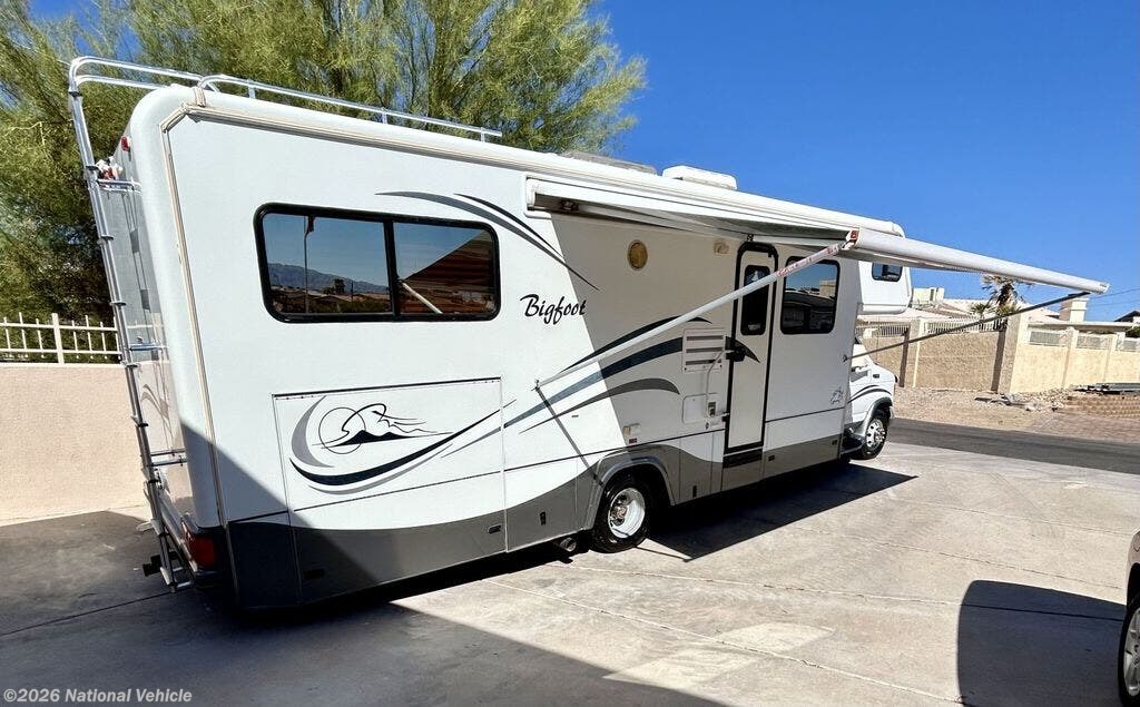 2004 Motorhomes 29RQ by Bigfoot from National Vehicle in Lake Havasu, Arizona
