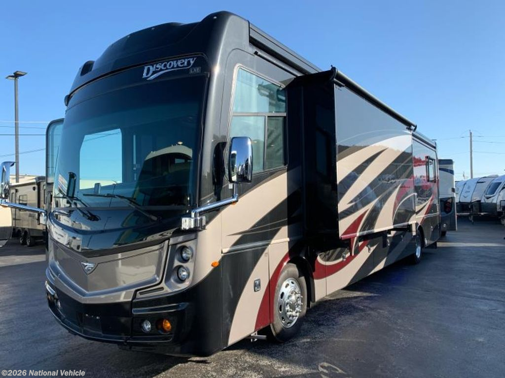 2019 Fleetwood Discovery LXE 40G - Used Class A For Sale by National Vehicle in Saint Charles, Missouri