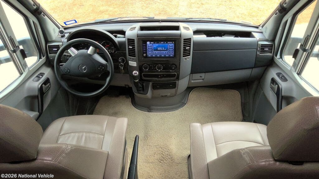 2017 View 24G by Winnebago from National Vehicle in Aubrey, Texas