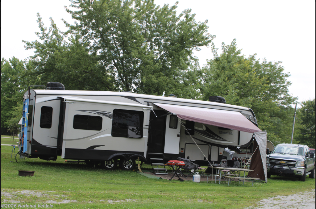 2015 Montana High Country 343RL by Keystone from National Vehicle in Sullivan, Ohio