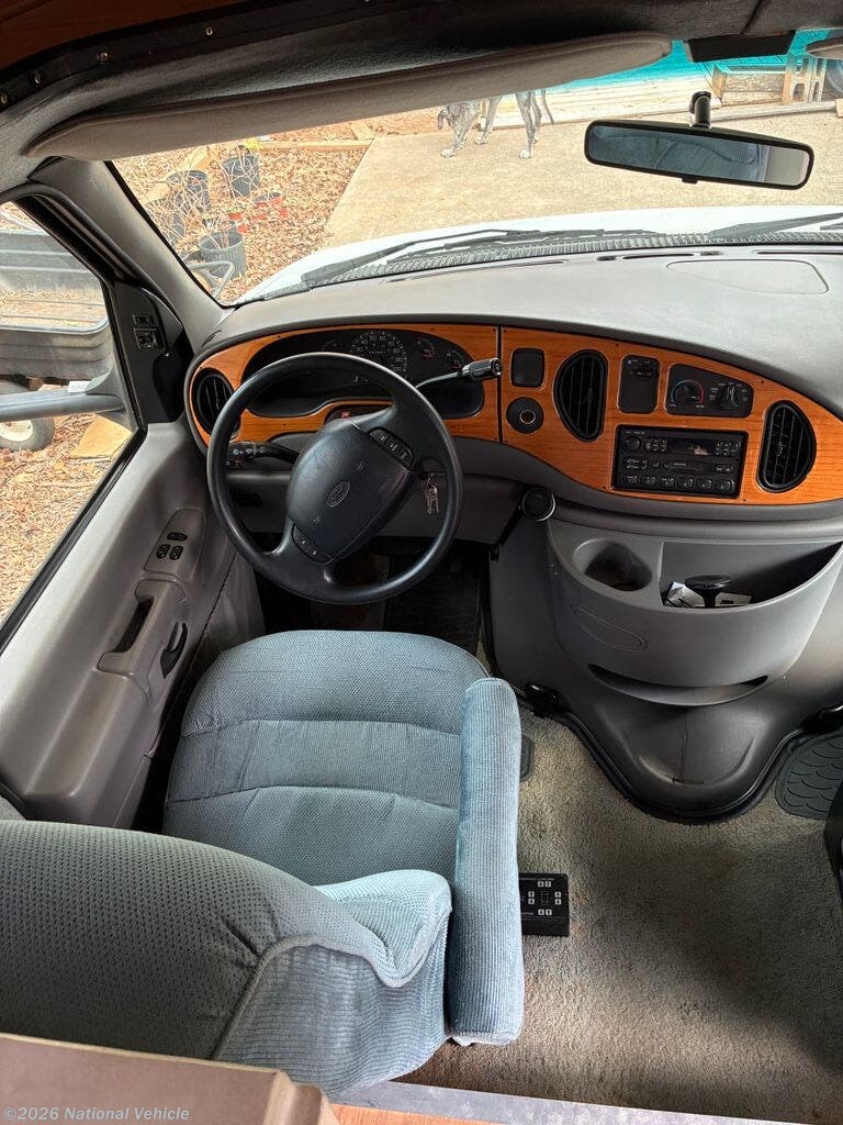 1997 Fleetwood Tioga 31T - Used Class C For Sale by National Vehicle in Greenville, South Carolina
