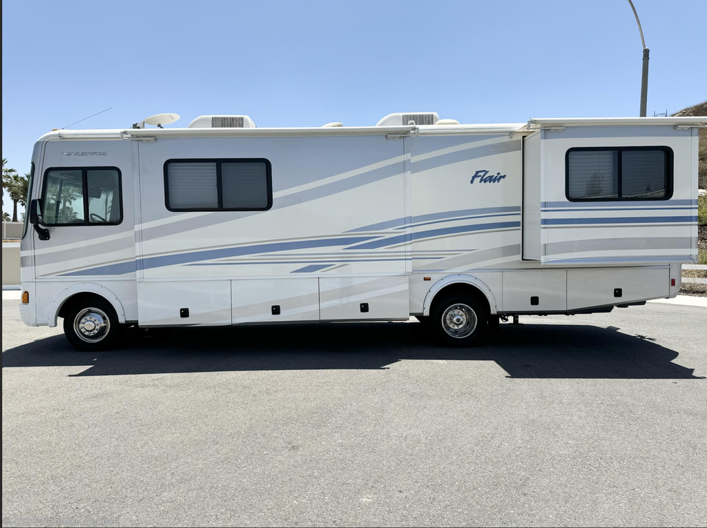 2006 Fleetwood Flair 31A - Used Class A For Sale by National Vehicle in Upland, California