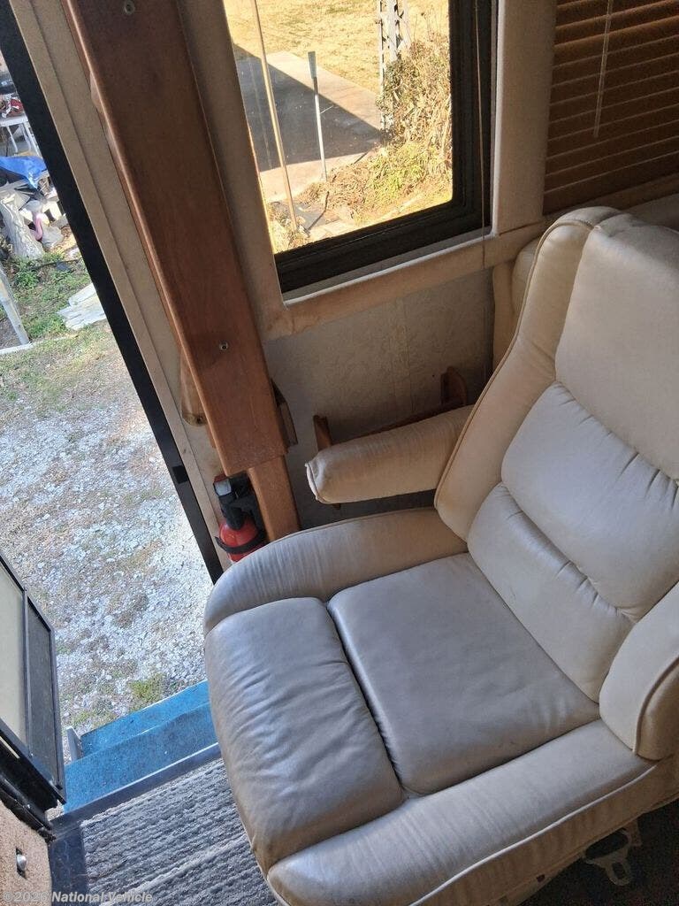 1999 Intrigue 350hp 40' Slide by Country Coach from National Vehicle in Florence, South Carolina