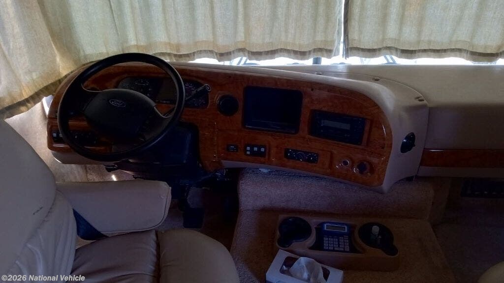 2007 Hurricane 30Q by Four Winds from National Vehicle in Lake Stevens, Washington