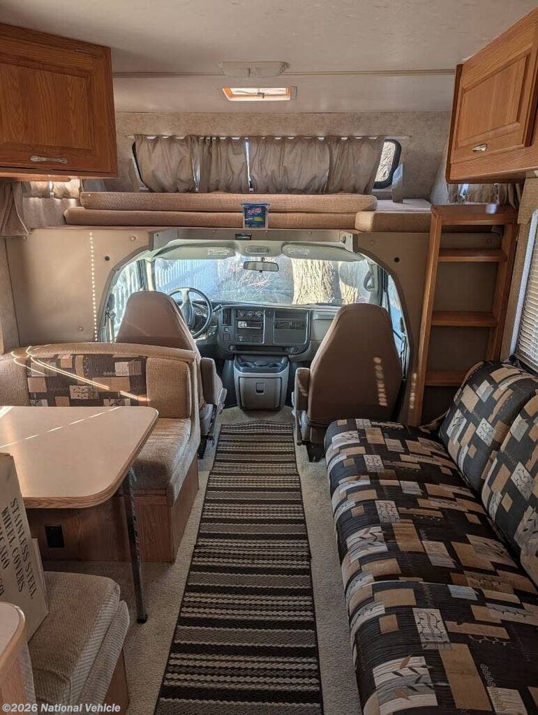 Used 2004 Four Winds Chateau Sport 21RB available in Ocala, Florida