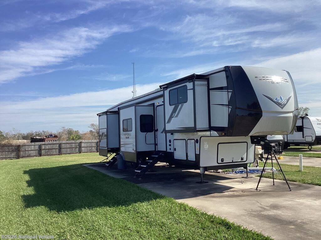 2023 Forest River Sierra 38FKOK - Used Fifth Wheel For Sale by National Vehicle in Lake Jackson, Texas