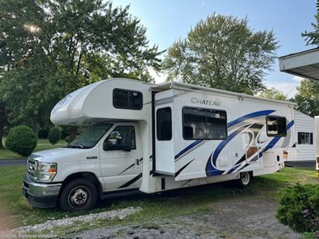 2022 Thor Motor Coach Chateau 27R - Used Class C For Sale by National Vehicle in Canton, Michigan