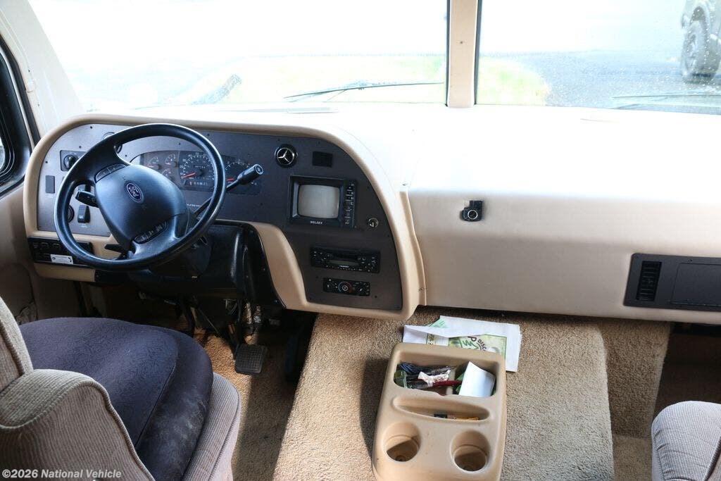 2002 Pursuit 3205FS by Georgie Boy from National Vehicle in Ocean Shores, Washington