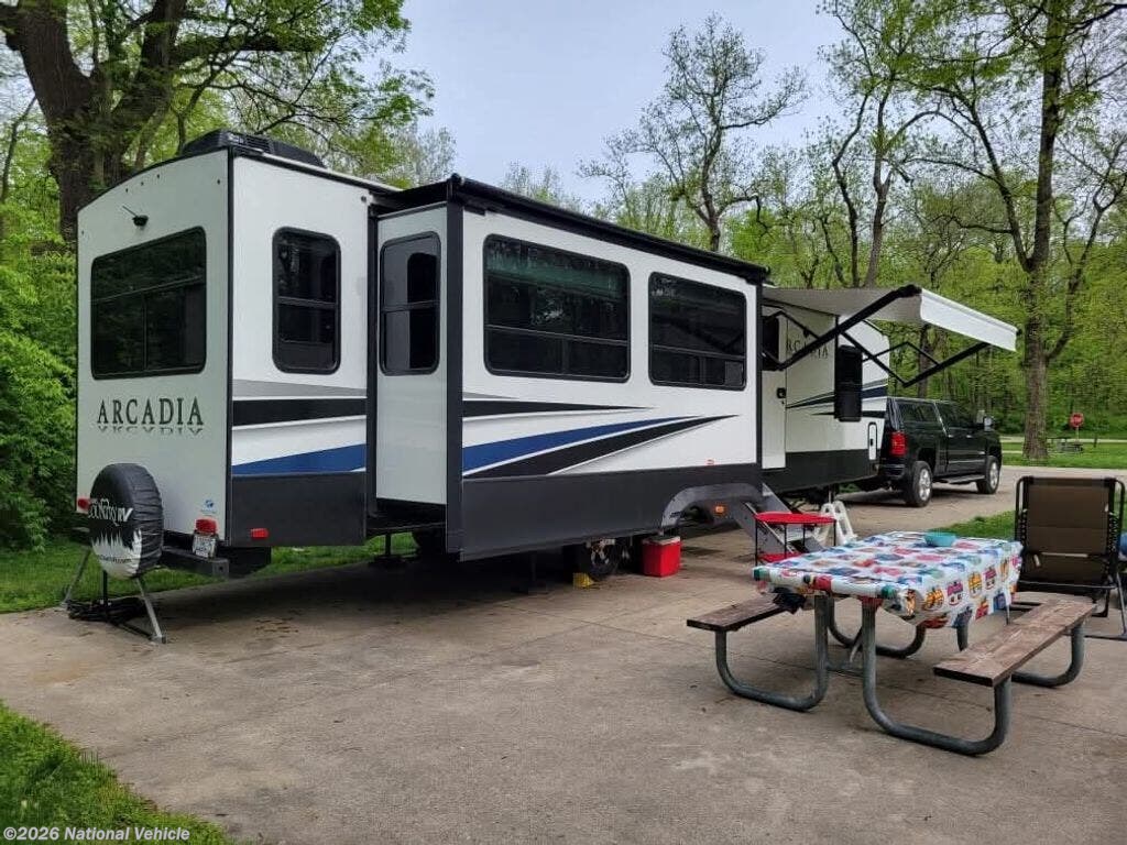 2022 Keystone Arcadia 370RL - Used Travel Trailer For Sale by National Vehicle in Clinton, Wisconsin