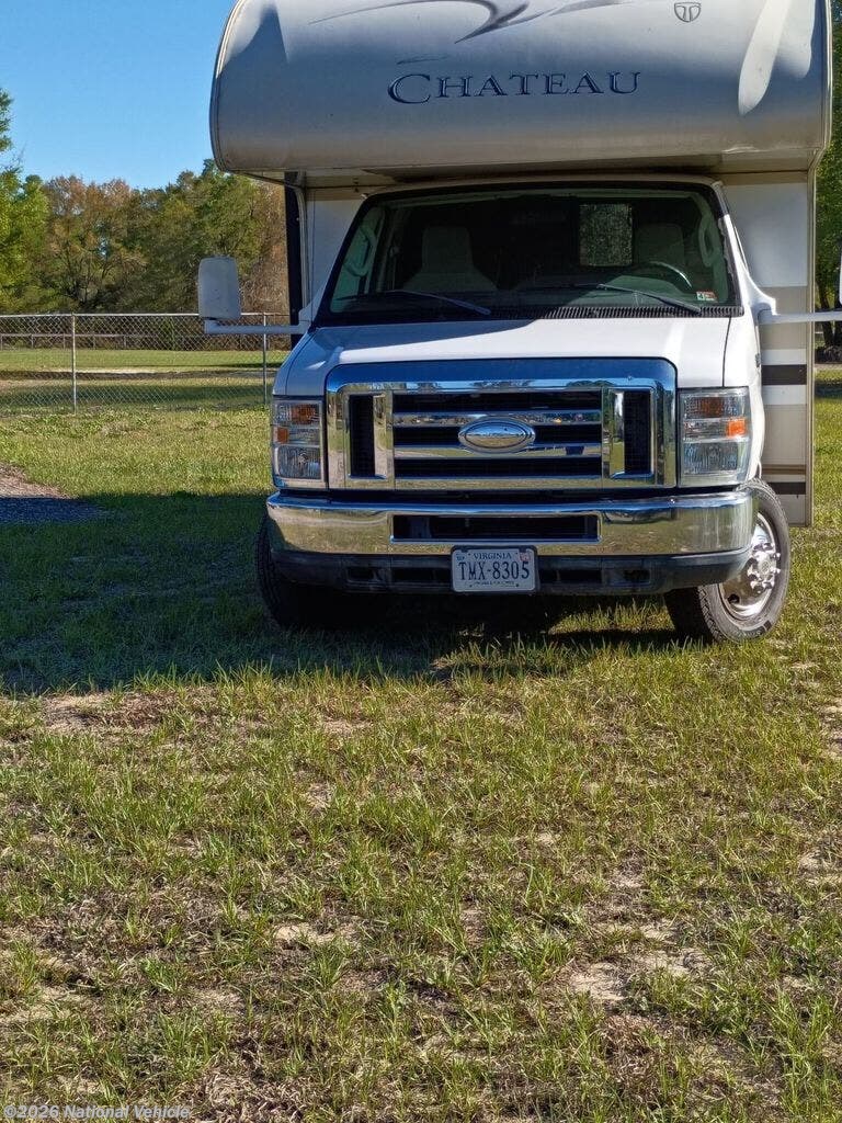 2015 Chateau 26A by Thor Motor Coach from National Vehicle in Eustis, Florida