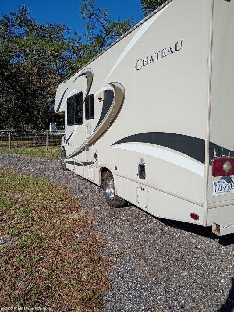2015 Thor Motor Coach Chateau 26A - Used Class C For Sale by National Vehicle in Eustis, Florida
